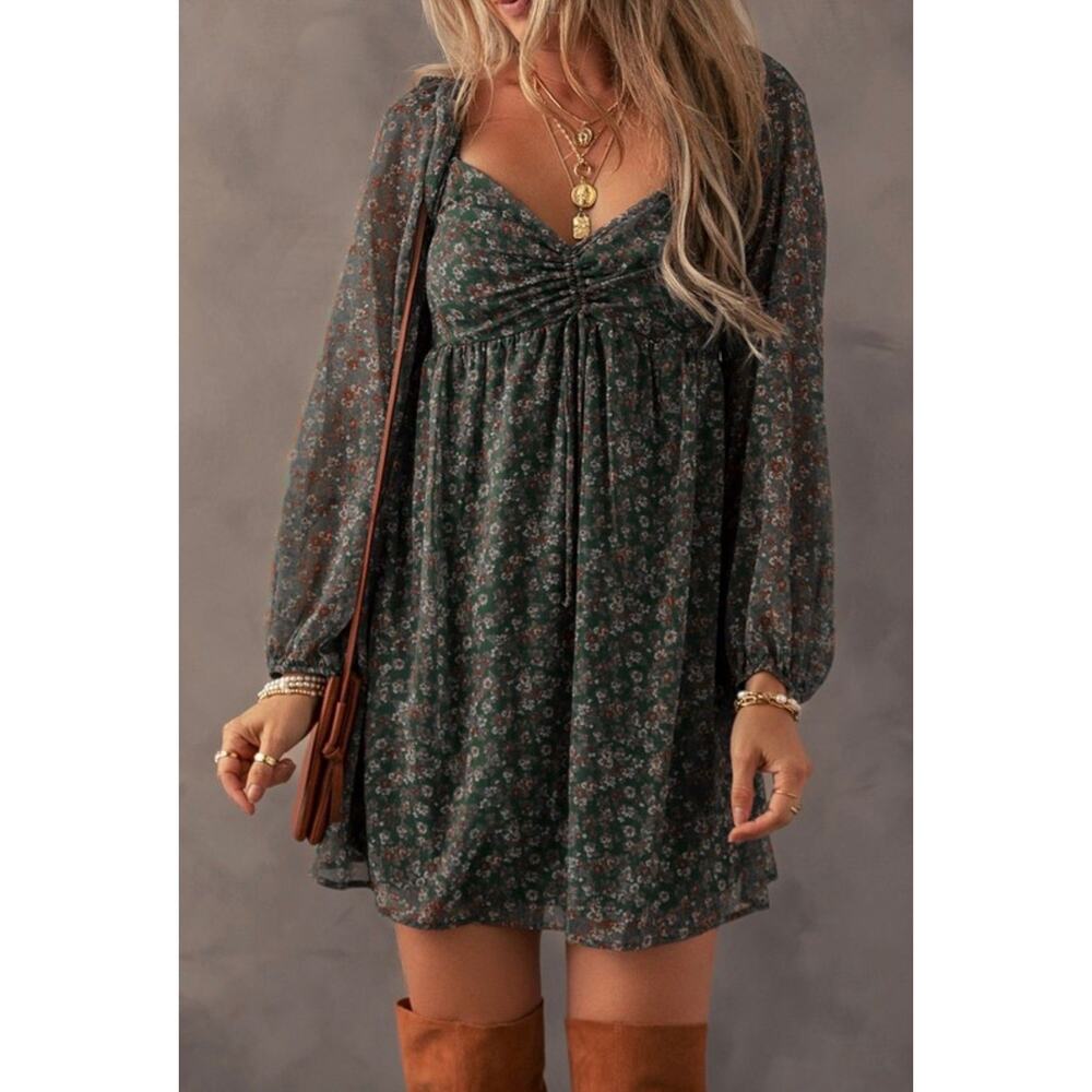 NWOT Floral print sweetheart neck dress